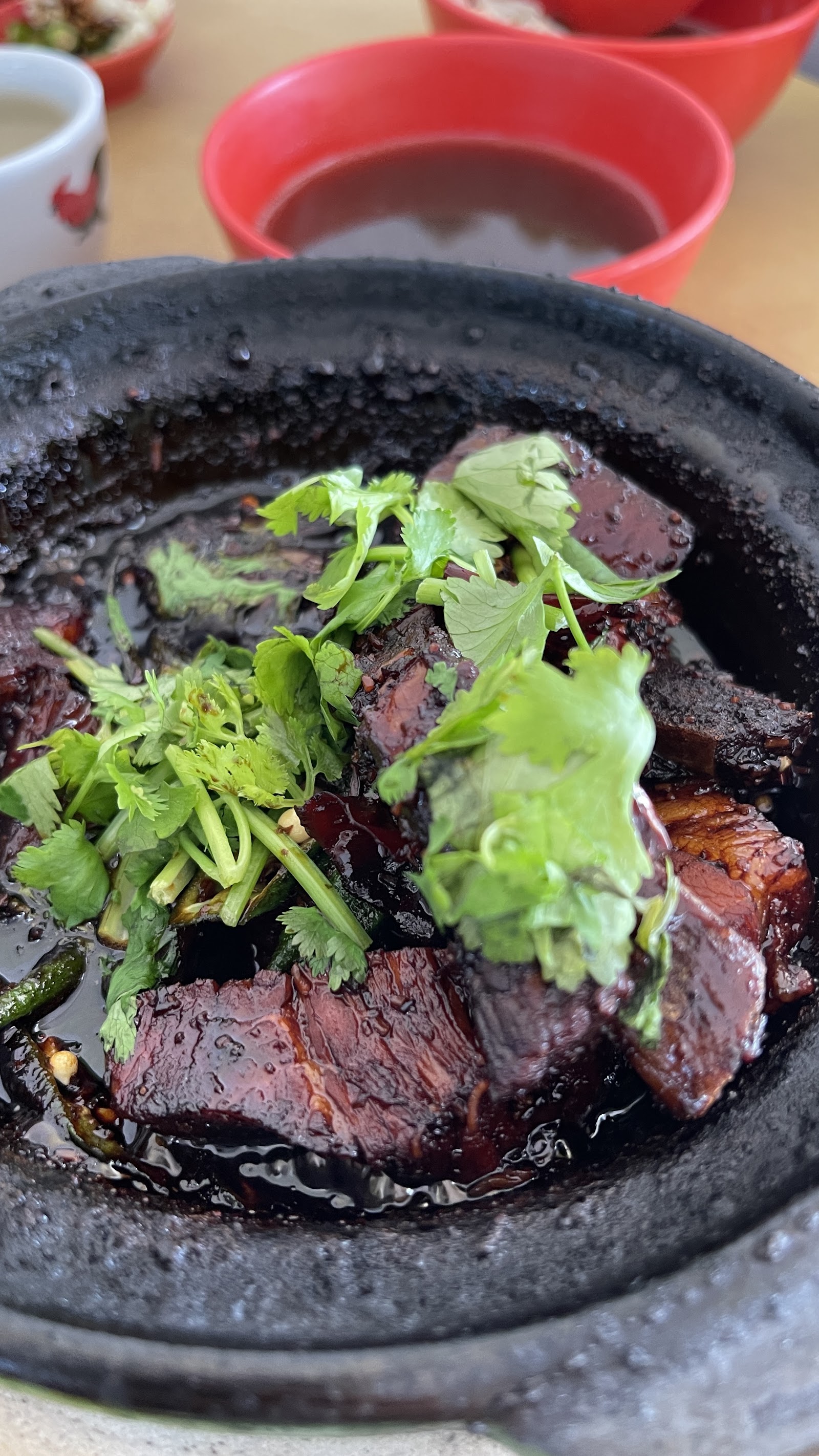 聚心轩肉骨茶 8